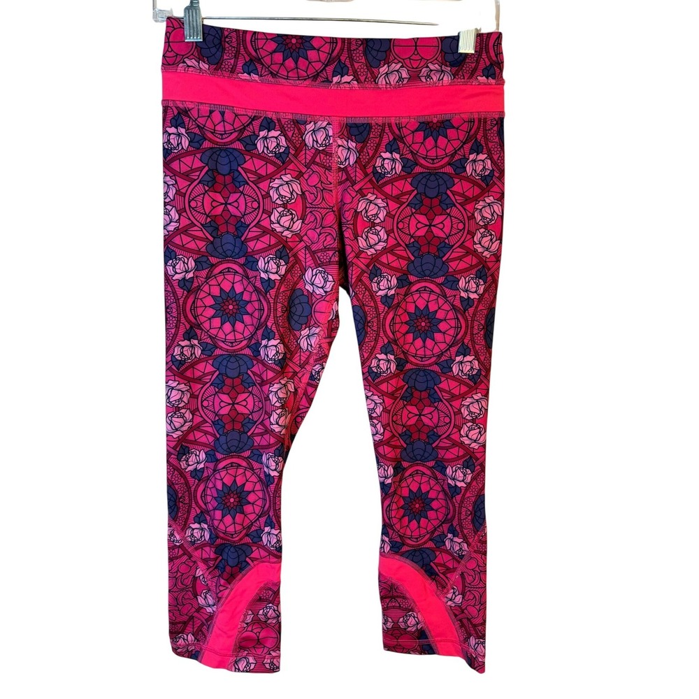 Lululemon Stained Glass Floral Rose‎ Pink Purple Cropped Leggings Size 6 Capris